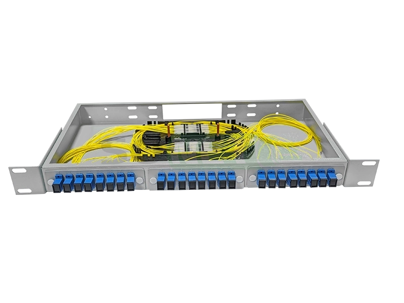 Оптический кросс 19" 1U - 24 порта SC, укомплектованный (розетки, сплайс, КДЗС, пигтейлы SM)