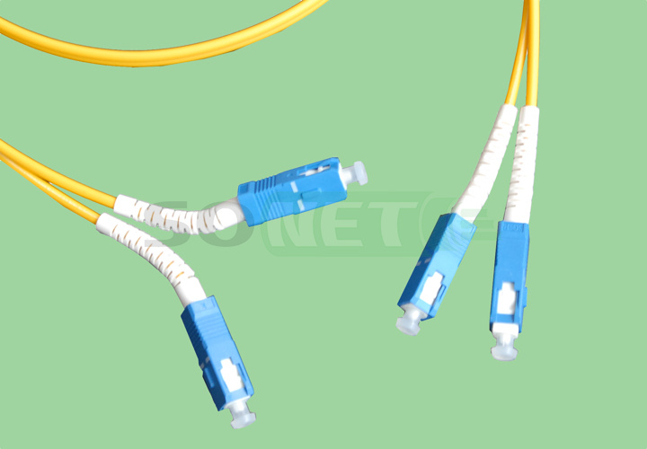 Шнур SC-SC, 9/125, Simplex, OS2, UPC, 5м FLEX ANGLE BOOT