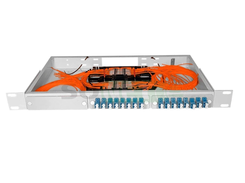 Оптический кросс 19" 1U - 32 порта LC , укомплектованный (розетки, сплайс, КДЗС, пигтейлы MM)