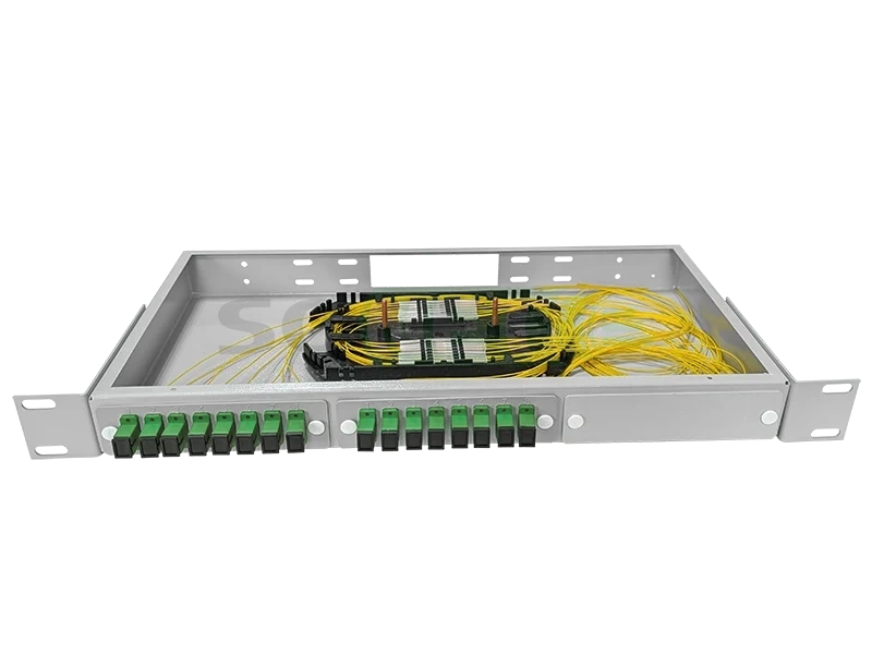 Оптический кросс 19" 1U - 16 портов SC/APC, укомплектованный (розетки, сплайс, КДЗС, пигтейлы SM)